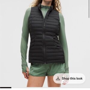 Women's lululemon Black pack it down Vest